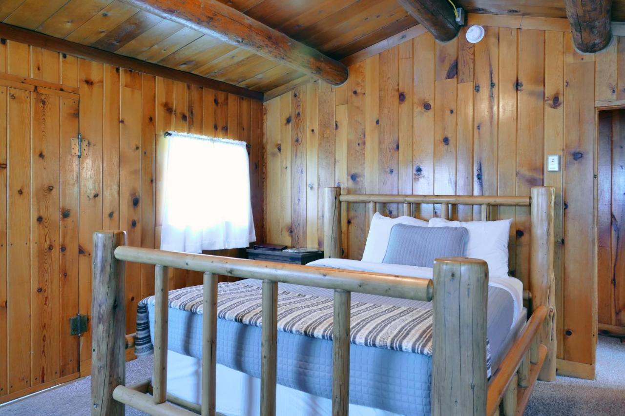 Trail Shop Inn 와피티 외부 사진
