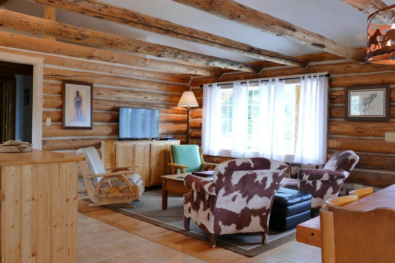 Trail Shop Inn 와피티 외부 사진