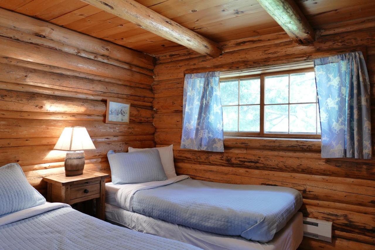 Trail Shop Inn 와피티 외부 사진
