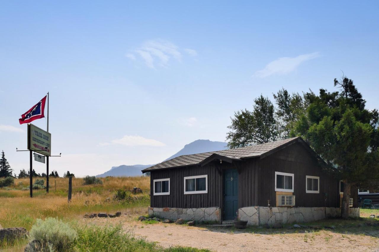Trail Shop Inn 와피티 외부 사진